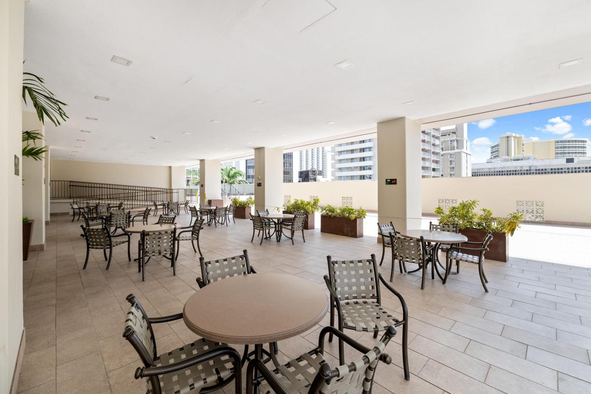Royal Kuhio 1606 - Spacious Studio With Diamond Head City Views In The Heart Of Waikiki! โฮโนลูลู ภายนอก รูปภาพ
